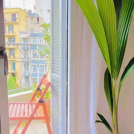 Felicity Orange Apartment Thessaloniki